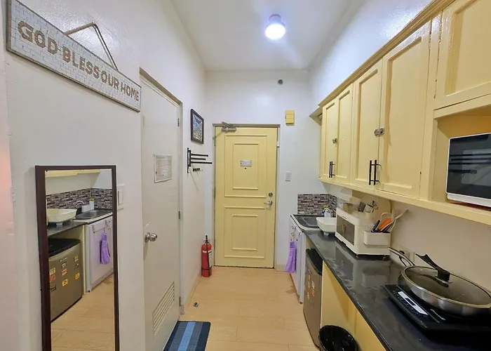 Unit At The Center Of Alabang Manila